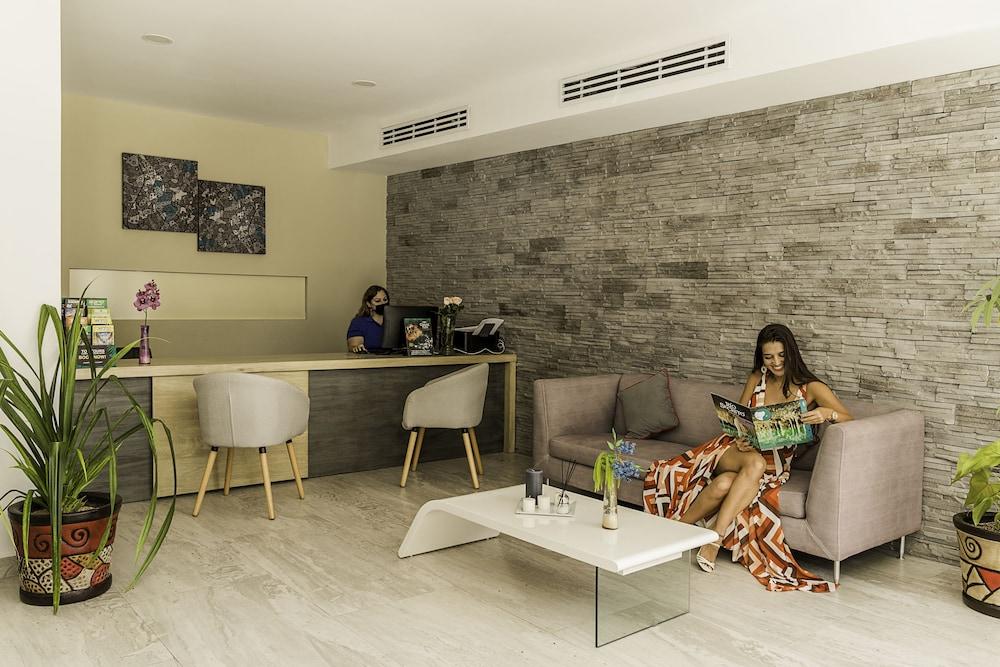 Bfh Attraction Deluxe Hotel Playa del Carmen Exterior foto